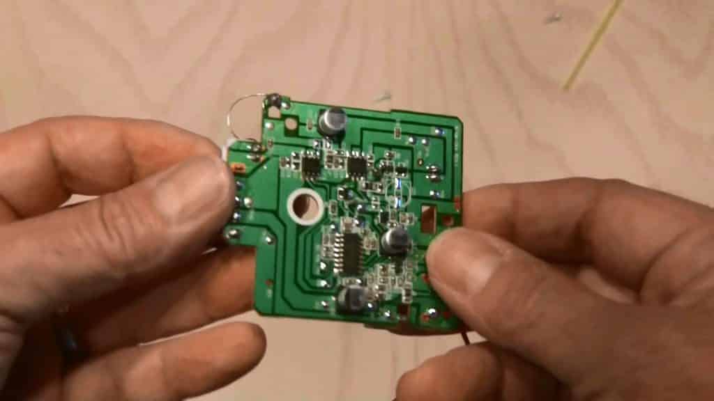 ساخت دزدگیر پارکینگ - مدار دریافت کننده از داخل ماشین کنترلی